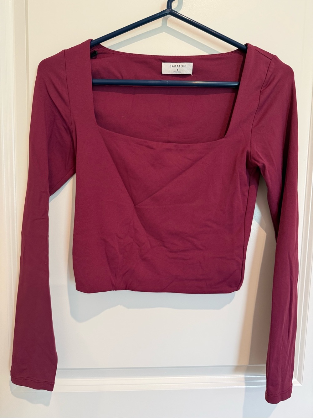 Babaton Wine Square-Neck Long Sleeve Crop Top